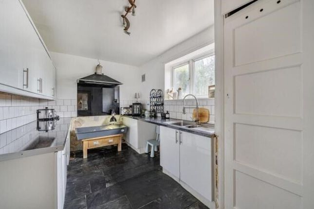 Dudley Gardens, Romford, RM3 2 bed end of terrace house for sale