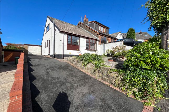 Elm Grove, Grotton, Saddleworth, OL4 3 bed bungalow for sale