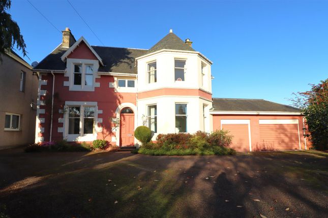 4 bed detached house