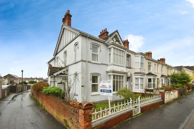 4 bedroom end of terrace house for sale