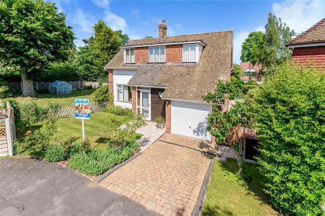 Cheshunt Close, Meopham, Kent 3 bed detached house for sale