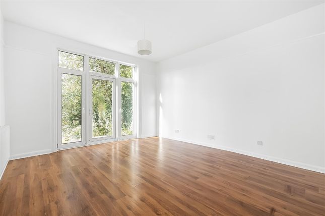 26 Birdhurst Rise, South Croydon CR2 1 bed apartment for sale