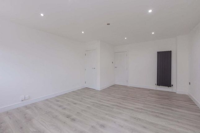 Boyn Valley Road, Maidenhead, SL6 4 bed semi