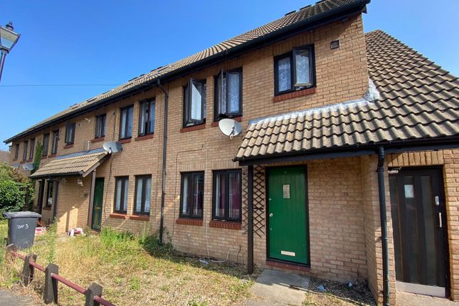 Studio flat for sale