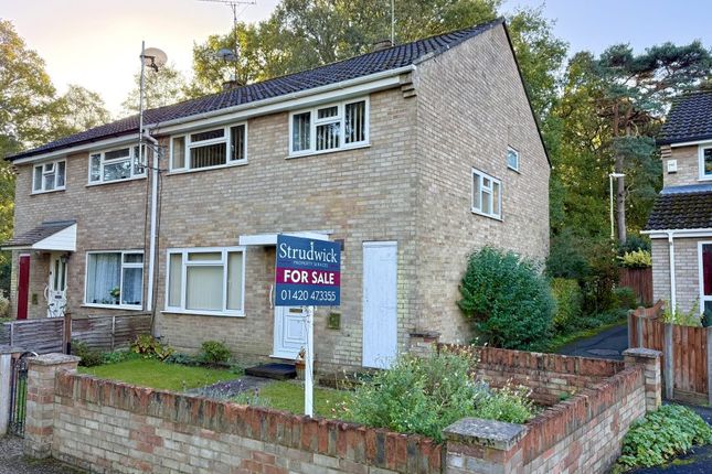 Waterman Close, Bordon GU35 4 bed semi