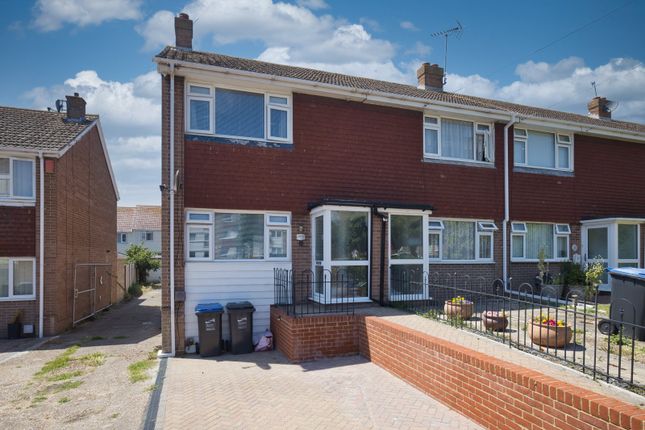 Clements Road, Ramsgate, Kent, CT12 2 bed semi