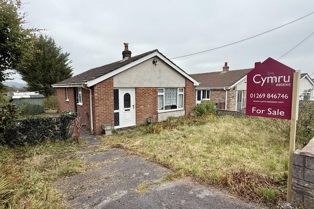 Grove Hill Park, Gorslas, Llanelli 2 bed detached bungalow for sale
