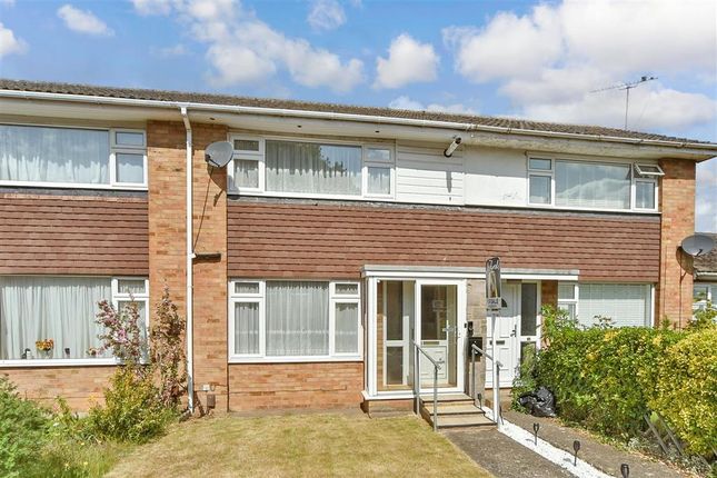 Beaconsfield Road, Sittingbourne, Kent 2 bed terraced house for sale