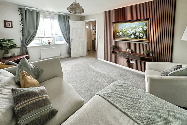 Tigers Road, Fleckney LE8 5 bed detached house for sale