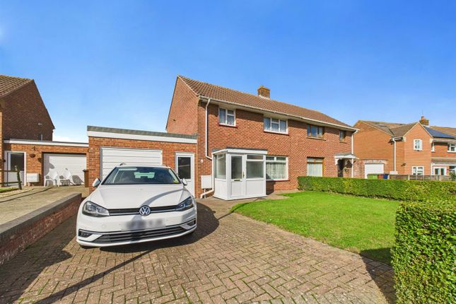 Maple Drive, Brockworth, Gloucester 3 bed semi