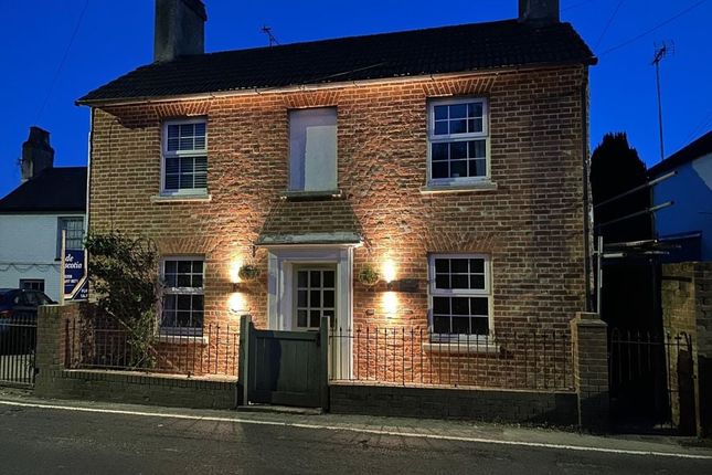 Tonbridge Road, Wateringbury... 3 bed detached house for sale