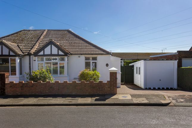 Brasslands Drive, Portslade, BN41 2 bed semi