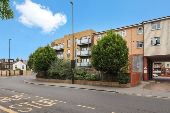 Hogarth Crescent, Croydon, CR0 2 bed flat for sale