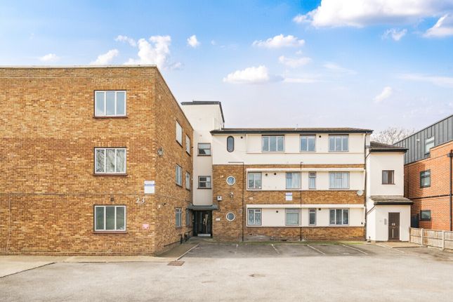 Commonside West, Mitcham CR4 1 bed apartment for sale