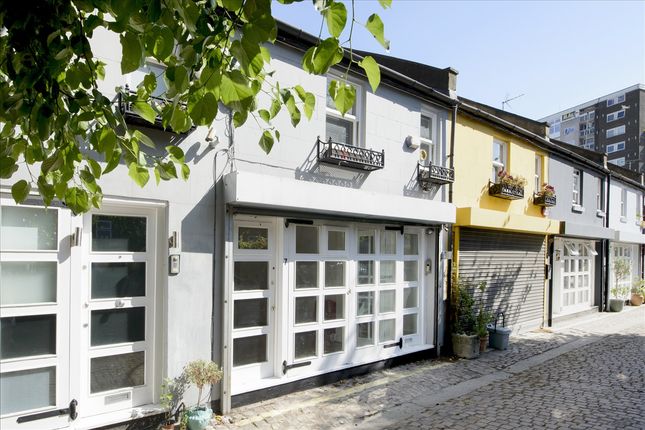 Terraced house for sale