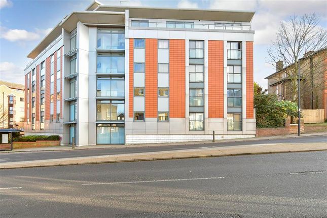 Star Hill, Rochester, Kent 2 bed apartment for sale