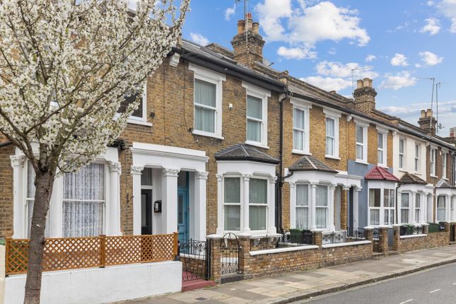 Biscay Road, Hammersmith, London, W6 3 bed terraced house for sale