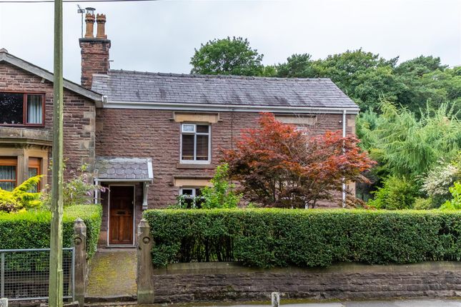 Wigan Road, Euxton, Chorley 4 bed semi