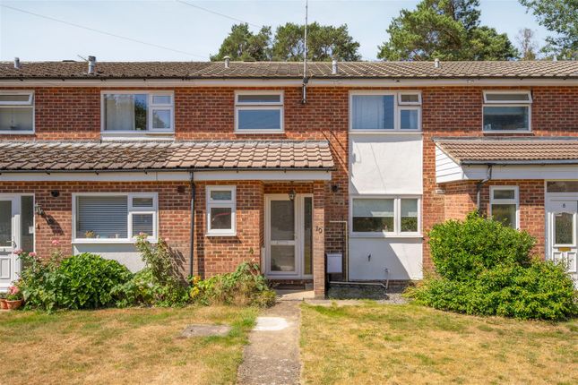 Kinross Avenue, Ascot 3 bed terraced house for sale