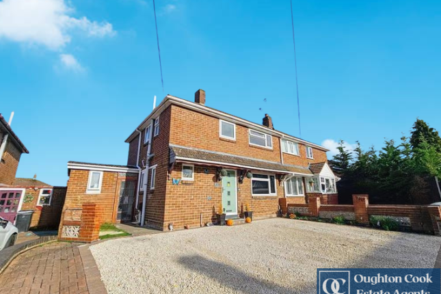 3 bedroom semi-detached house for sale