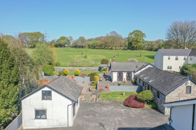 5 bed detached house