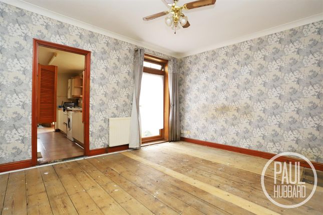 Maidstone Road, Lowestoft, NR32 2 bed terraced house for sale