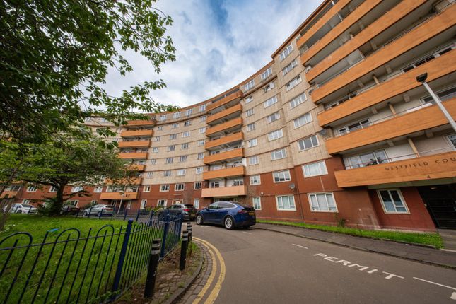 3/3 Westfield Court, Edinburgh, EH11 3 bed flat for sale