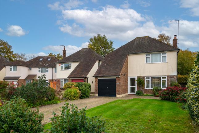 Fairlawns, Horley 3 bed detached house for sale