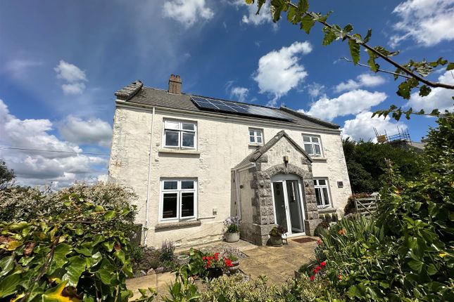 The Lizard TR12 4 bed detached house for sale