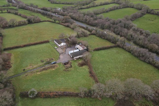 Llangennech, Llanelli, SA14 4 bed property with land for sale