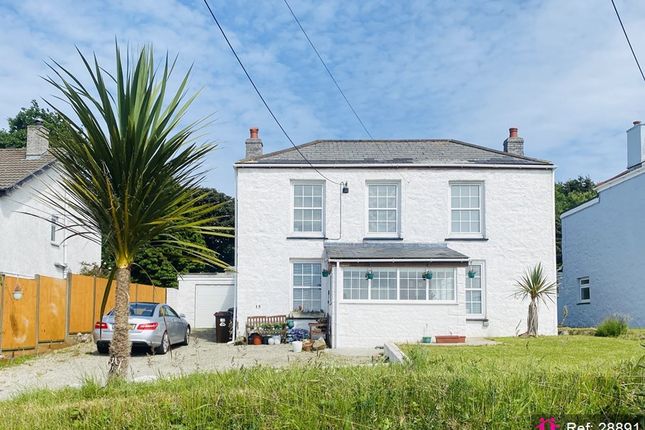 5 bedroom country house for sale