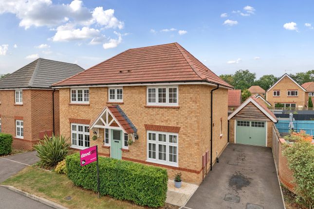 Austen Grove, Reading RG2 4 bed detached house for sale