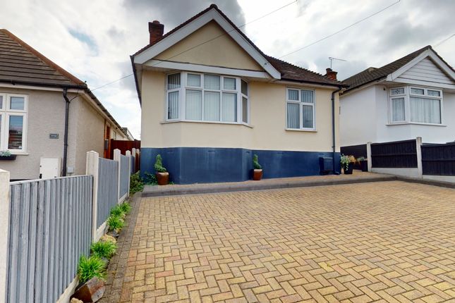Boscombe Avenue, grays, RM17 2 bed bungalow for sale