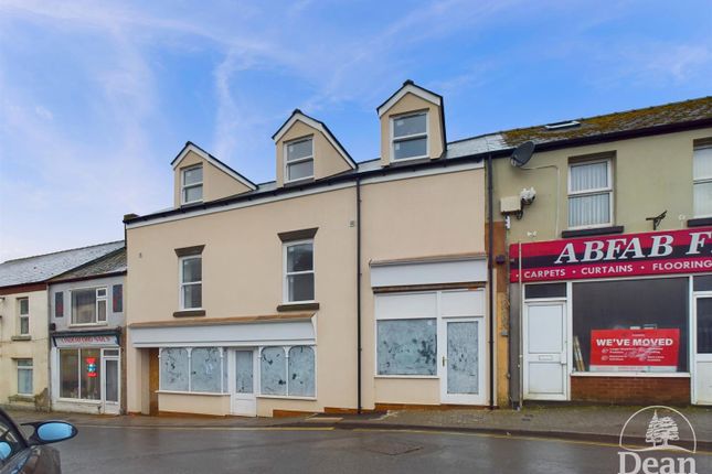 Market Street, Cinderford 2 bed flat for sale