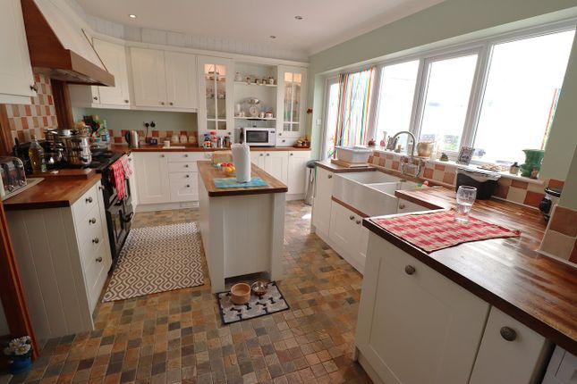 Daws Heath Road, Daws Heath... 4 bed semi