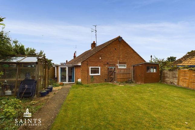 2 bedroom semi-detached bungalow for sale