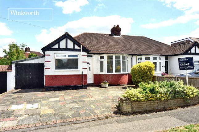 St. Clair Drive, Worcester Park, KT4 2 bed semi