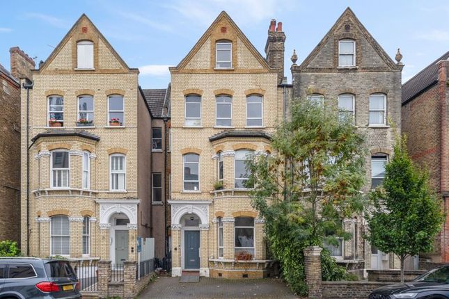 6 bedroom terraced house for sale