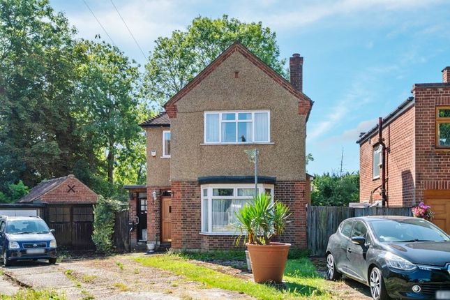 Woodford Crescent, Pinner 3 bed maisonette for sale