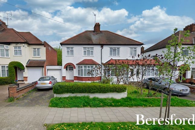 Ingrebourne Gardens, Upminster, RM14 3 bed semi