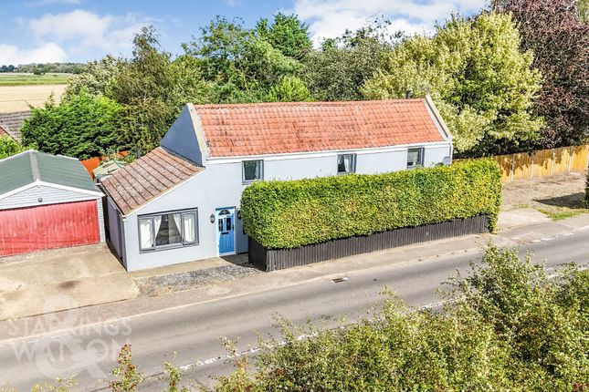 Main Road, Billockby, Great Yarmouth 5 bed detached house for sale