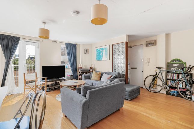 Newent Close, London 2 bed flat for sale