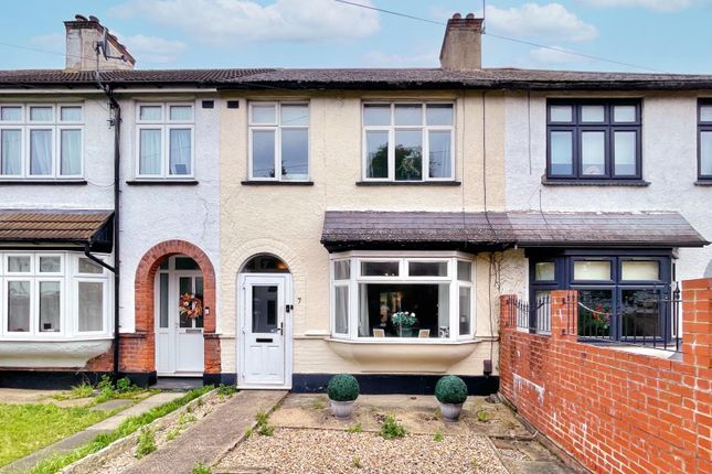 The Chase, Chadwell Heath, RM6 3 bed terraced house for sale