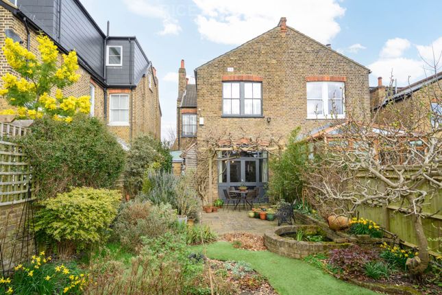 4 bedroom semi-detached house for sale