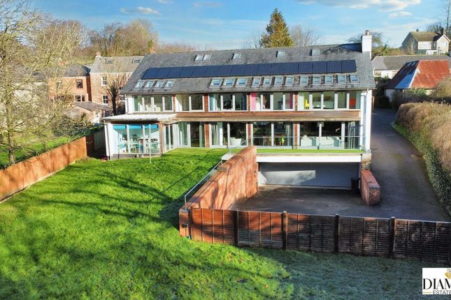 High Street, Halberton, EX16 5 bed detached house for sale