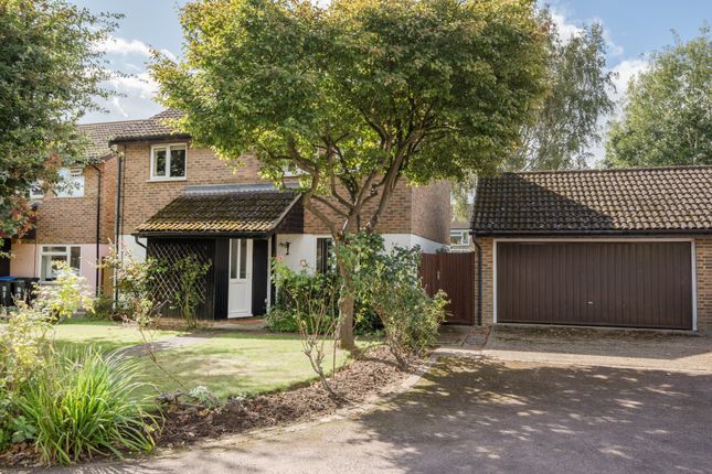 GOLDSWORTH PARK 4 bed detached house for sale