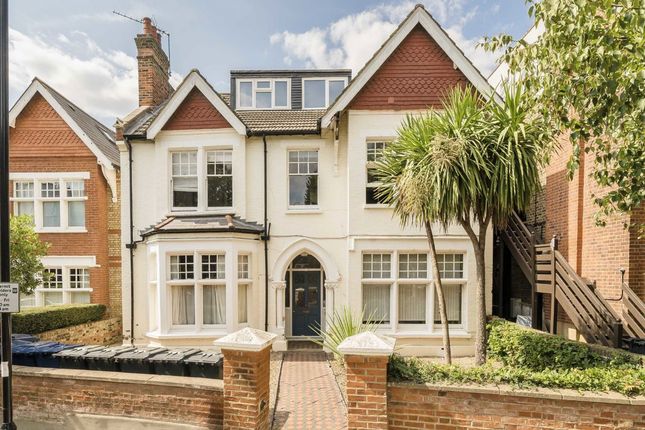Kings Avenue, London W5 2 bed flat for sale