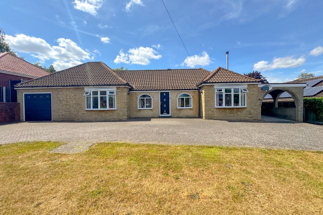 Woodhouse Lane, Tamworth B77 3 bed detached bungalow for sale