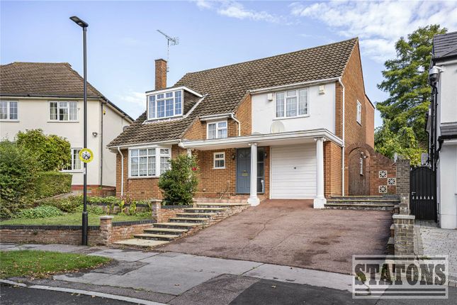 Claremont Road, Hadley Wood, EN4 5 bed detached house for sale