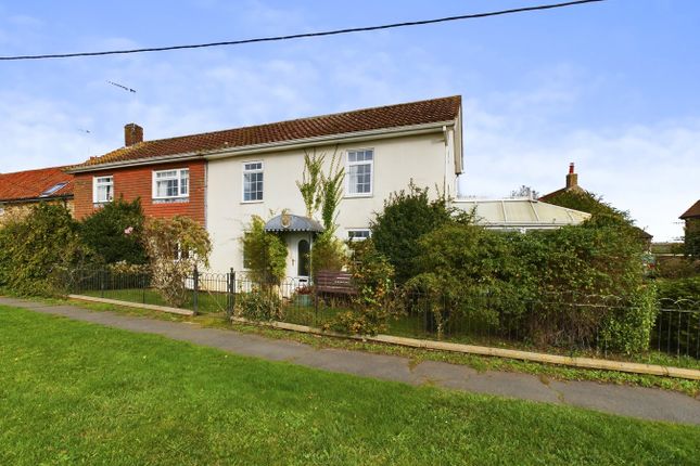 3 bed detached house
